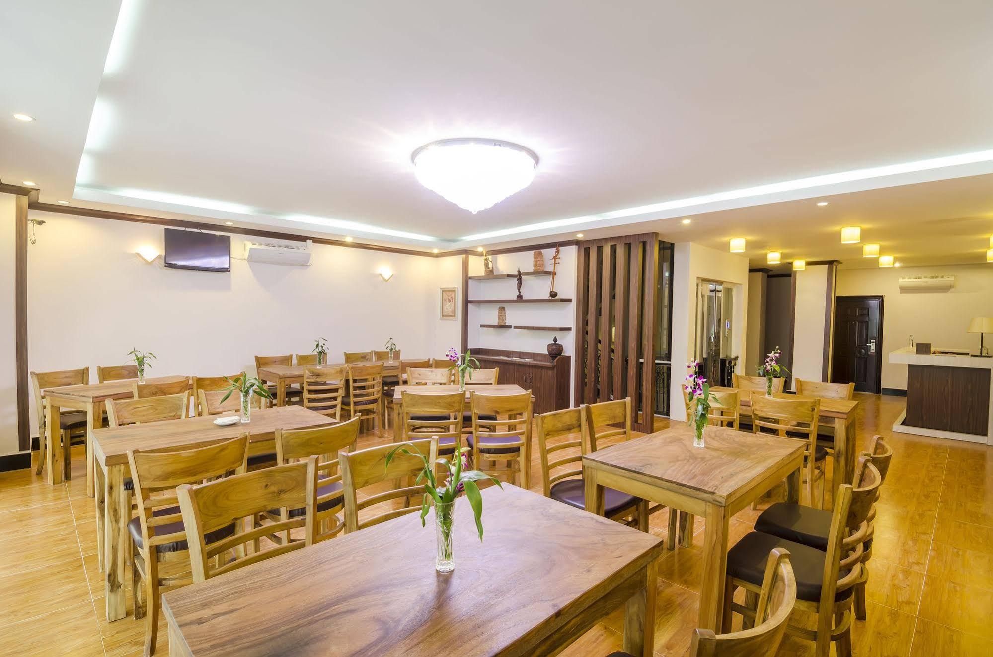 פנום פן Phuminh Hotel Riverside מראה חיצוני תמונה