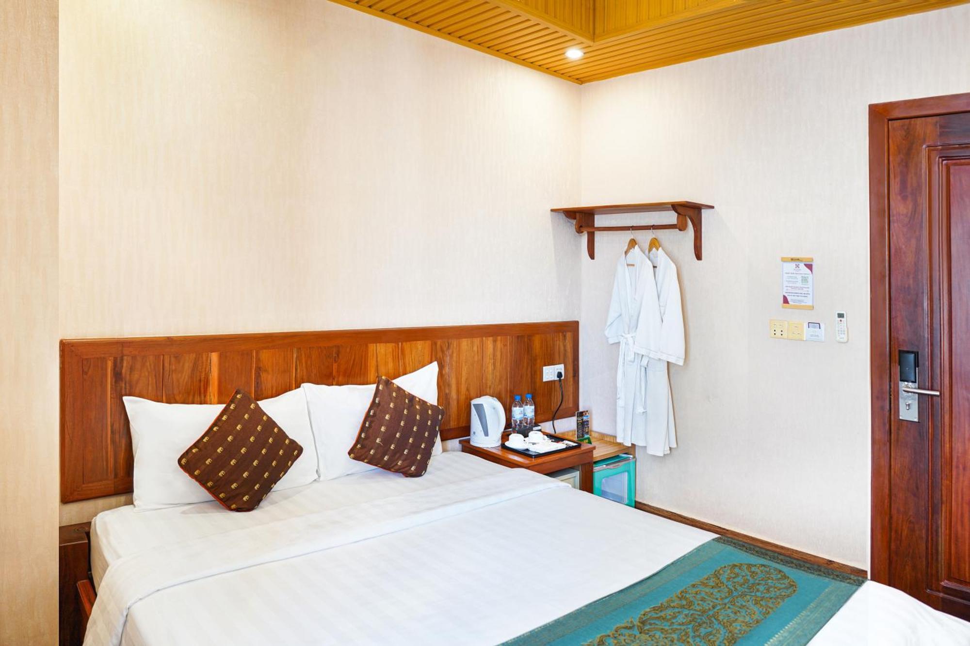 פנום פן Phuminh Hotel Riverside מראה חיצוני תמונה