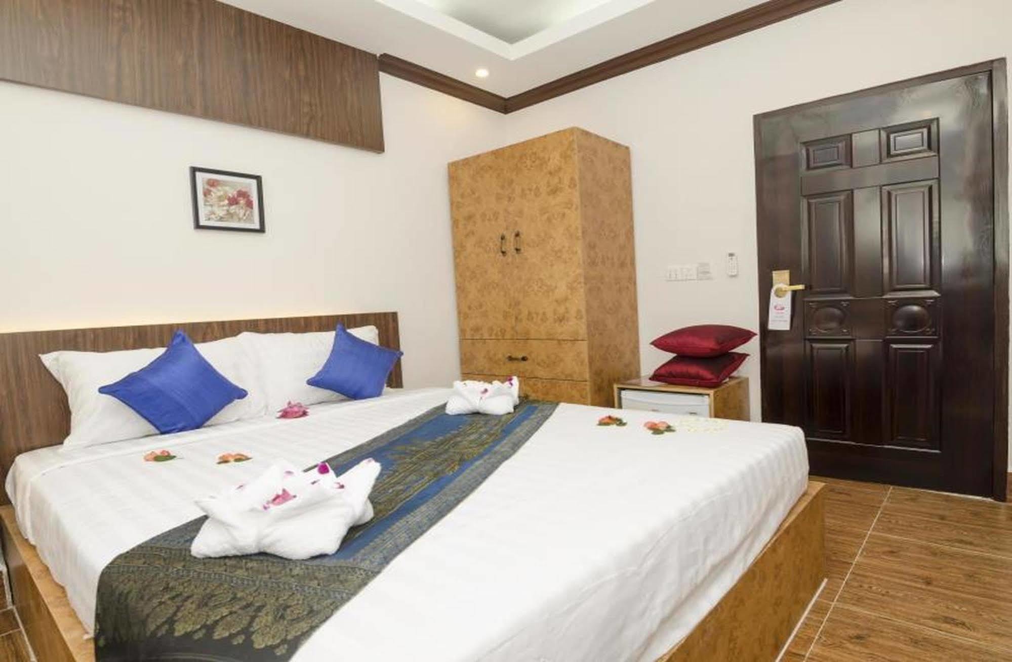 פנום פן Phuminh Hotel Riverside מראה חיצוני תמונה